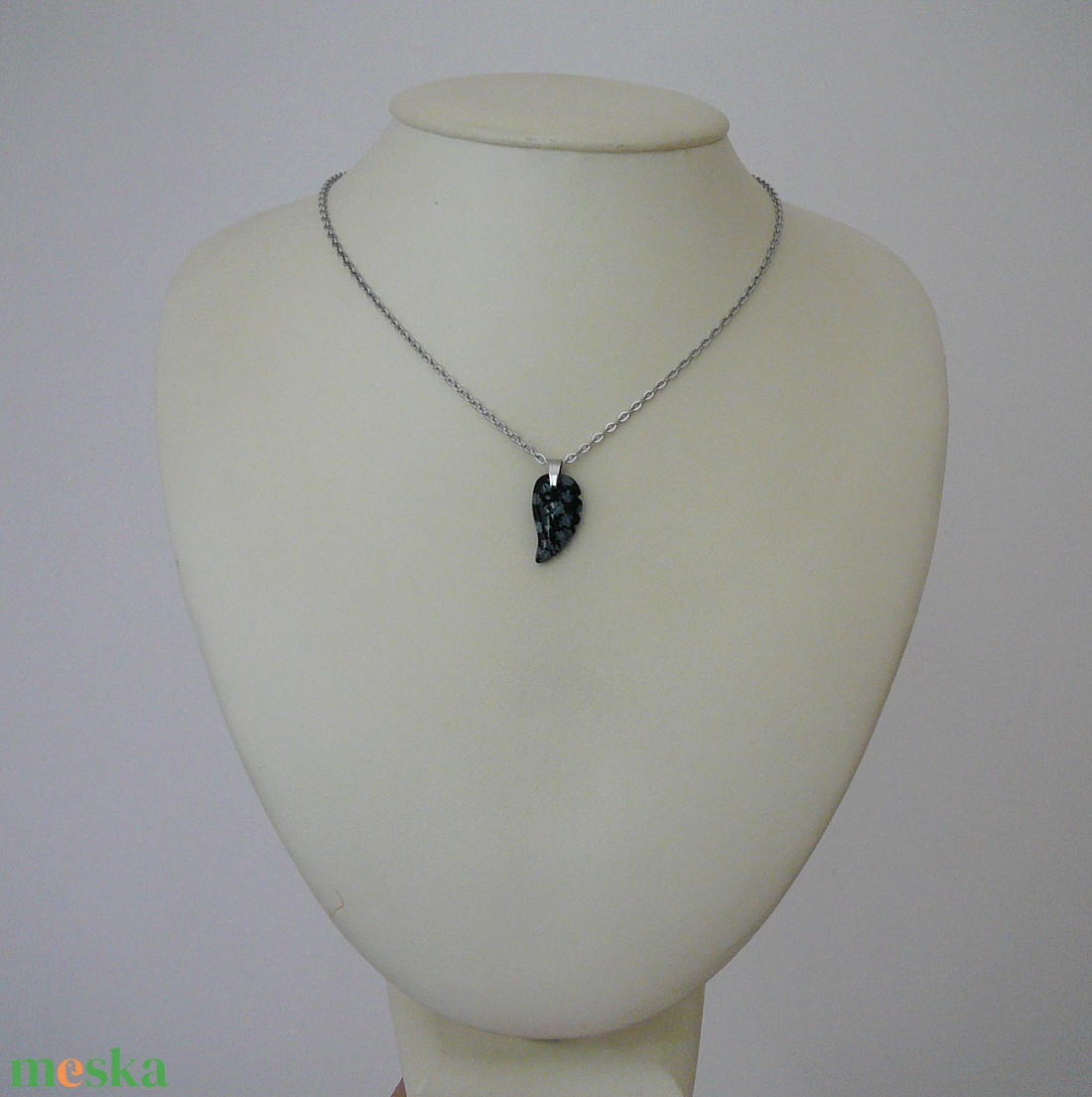 Hópehely obszidián szárny medálos nyaklánc - ékszer - nyaklánc - medálos nyaklánc - Meska.hu