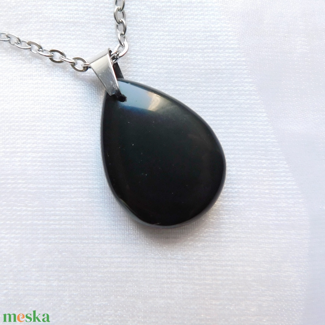 Fekete obszidián medálos nyaklánc - ékszer - nyaklánc - medálos nyaklánc - Meska.hu