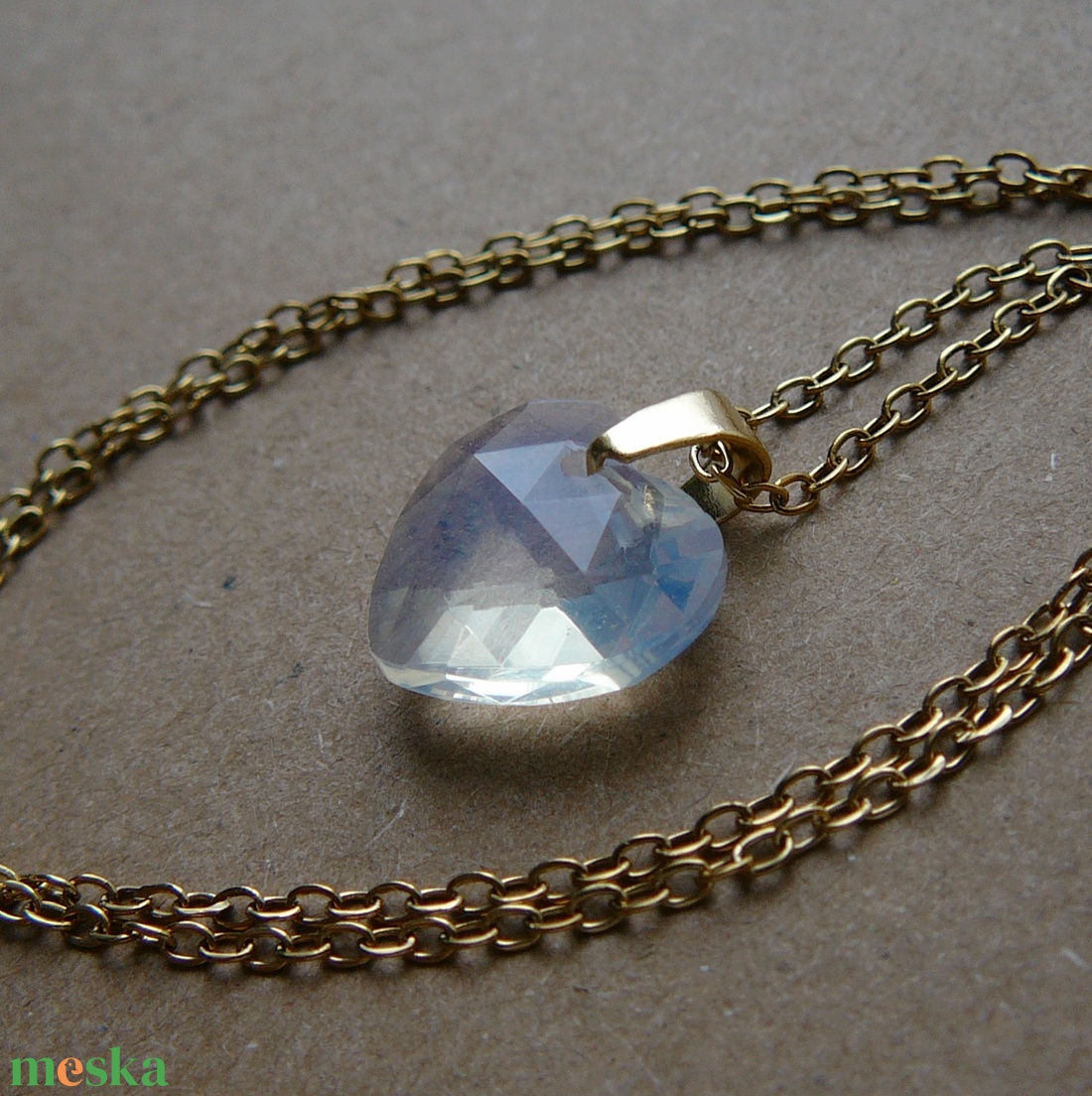 Opalit szív medálos nyaklánc - ékszer - nyaklánc - medálos nyaklánc - Meska.hu