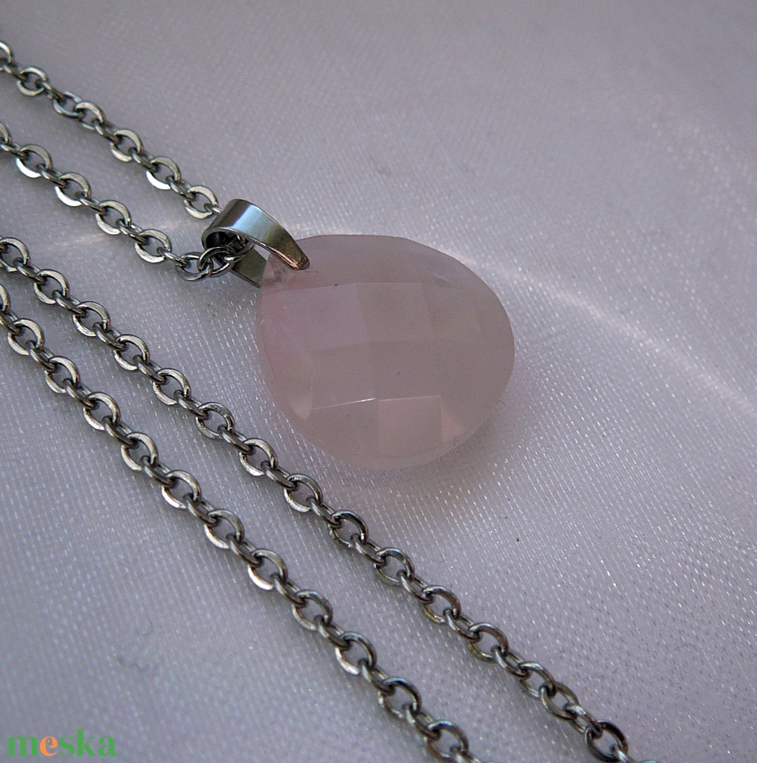 Rózsakvarc csepp medálos nyaklánc - ékszer - nyaklánc - medálos nyaklánc - Meska.hu