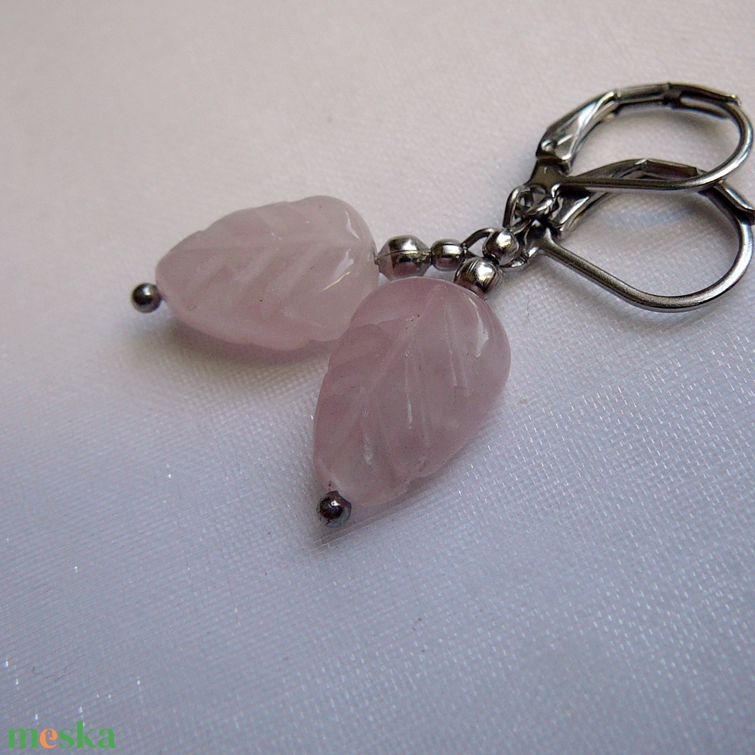 Rózsakvarc levél fülbevaló - ékszer - nyaklánc - medálos nyaklánc - Meska.hu