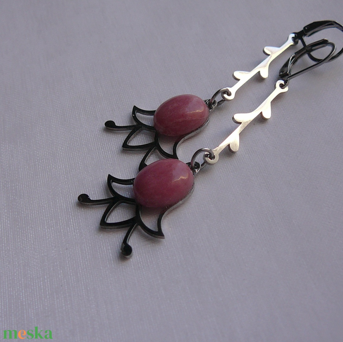 Rodonit tulipán fülbevaló - ékszer - fülbevaló - lógó fülbevaló - Meska.hu