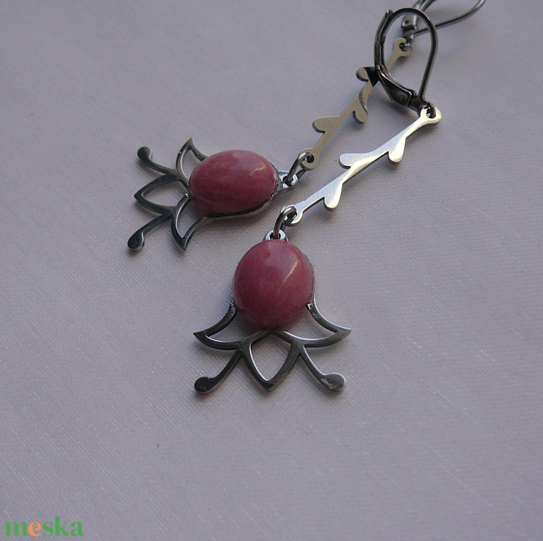 Rodonit tulipán fülbevaló - ékszer - fülbevaló - lógó fülbevaló - Meska.hu