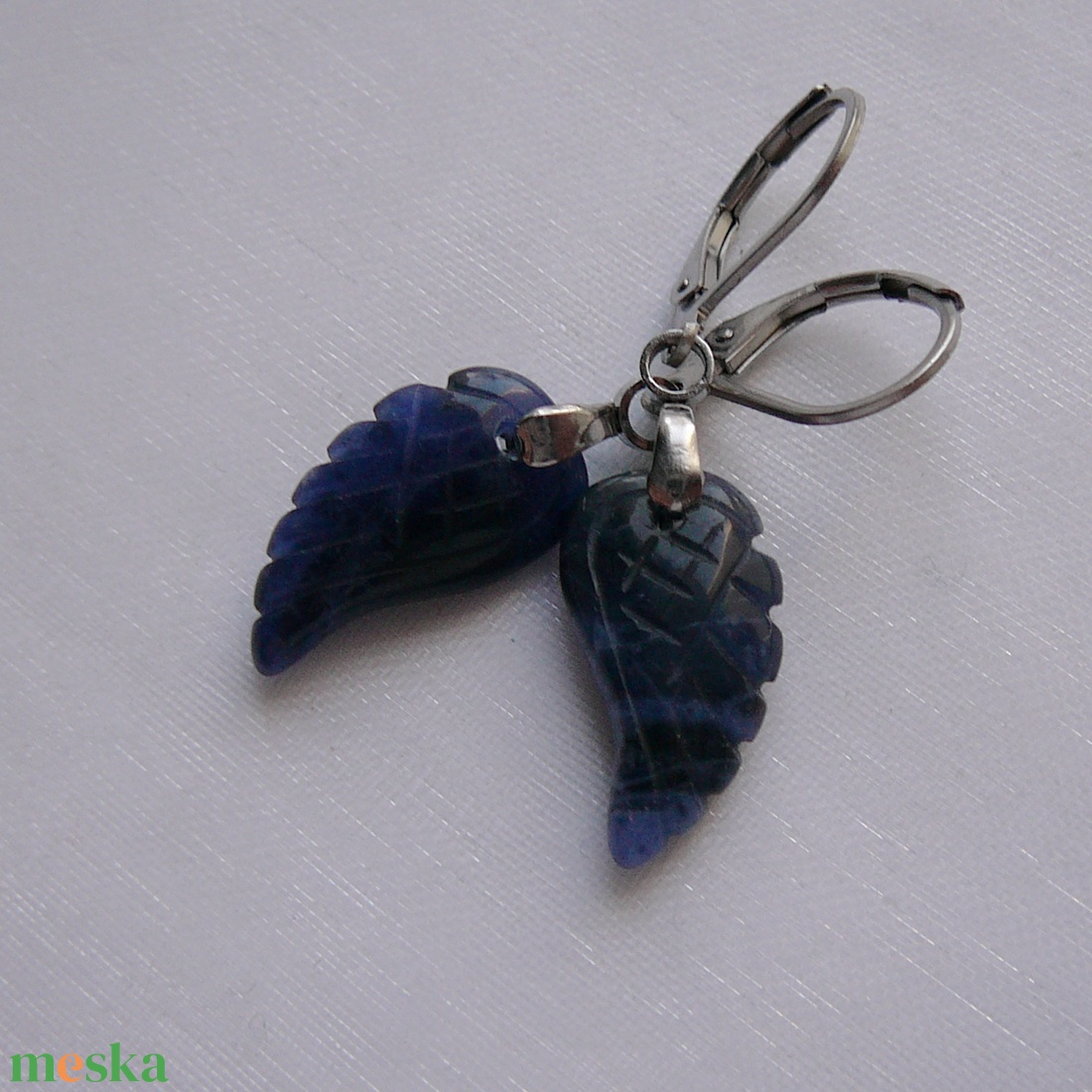 Szodalit szárny fülbevaló - ékszer - fülbevaló - lógó fülbevaló - Meska.hu