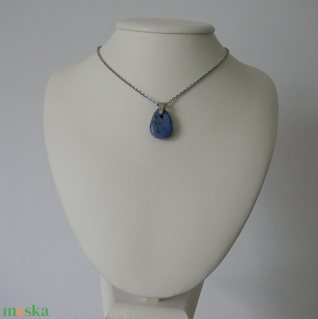 Szodalit medálos nyaklánc - ékszer - nyaklánc - medálos nyaklánc - Meska.hu