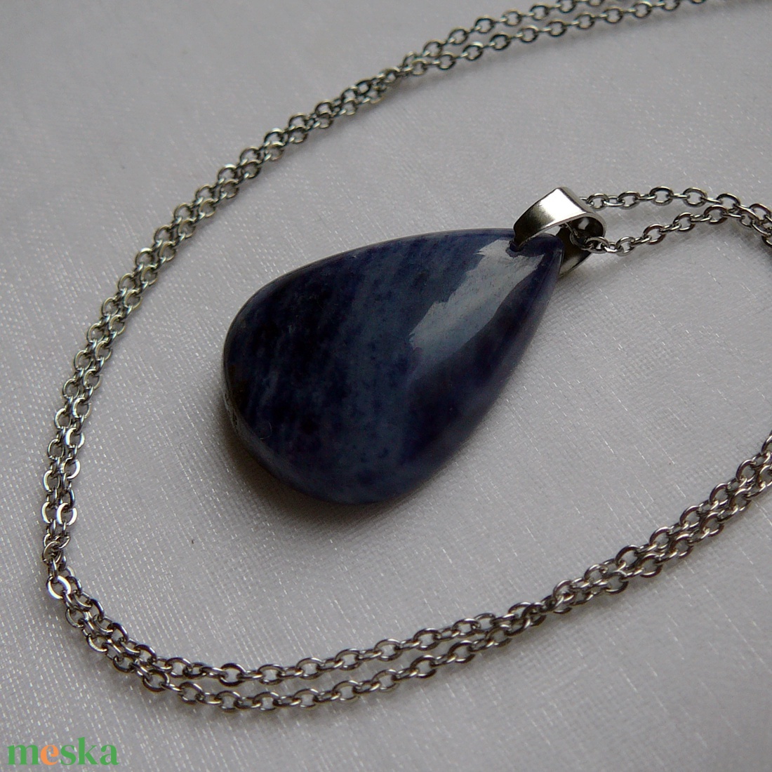 Szodalit medálos nyaklánc - ékszer - nyaklánc - medálos nyaklánc - Meska.hu