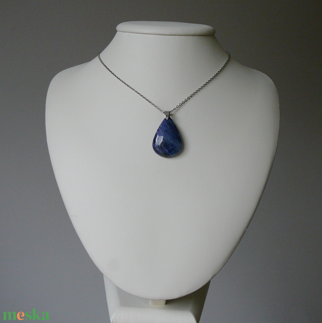 Szodalit medálos nyaklánc - ékszer - nyaklánc - medálos nyaklánc - Meska.hu