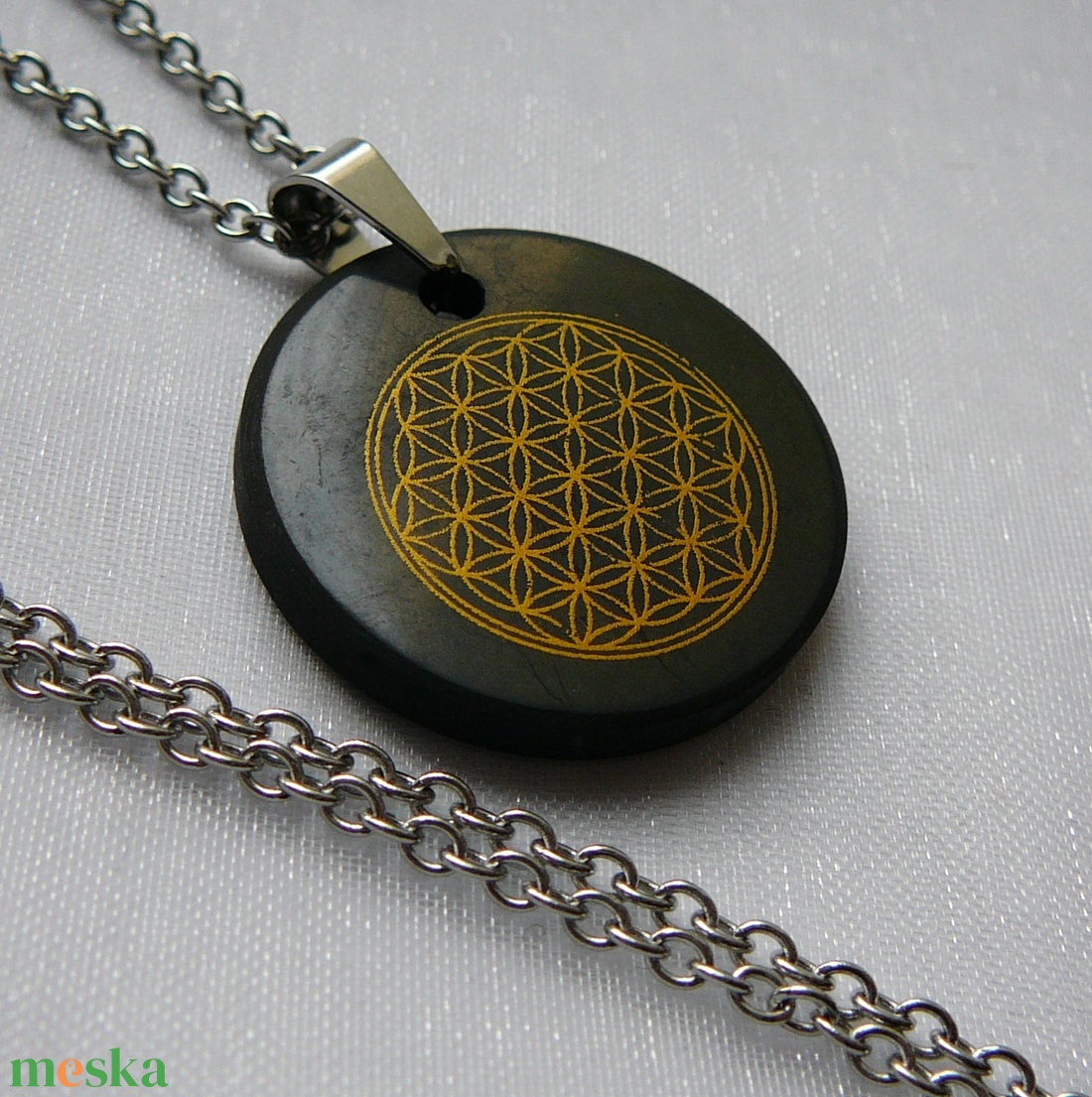 Sungit medálos nyaklánc - Az élet virága - ékszer - nyaklánc - medálos nyaklánc - Meska.hu