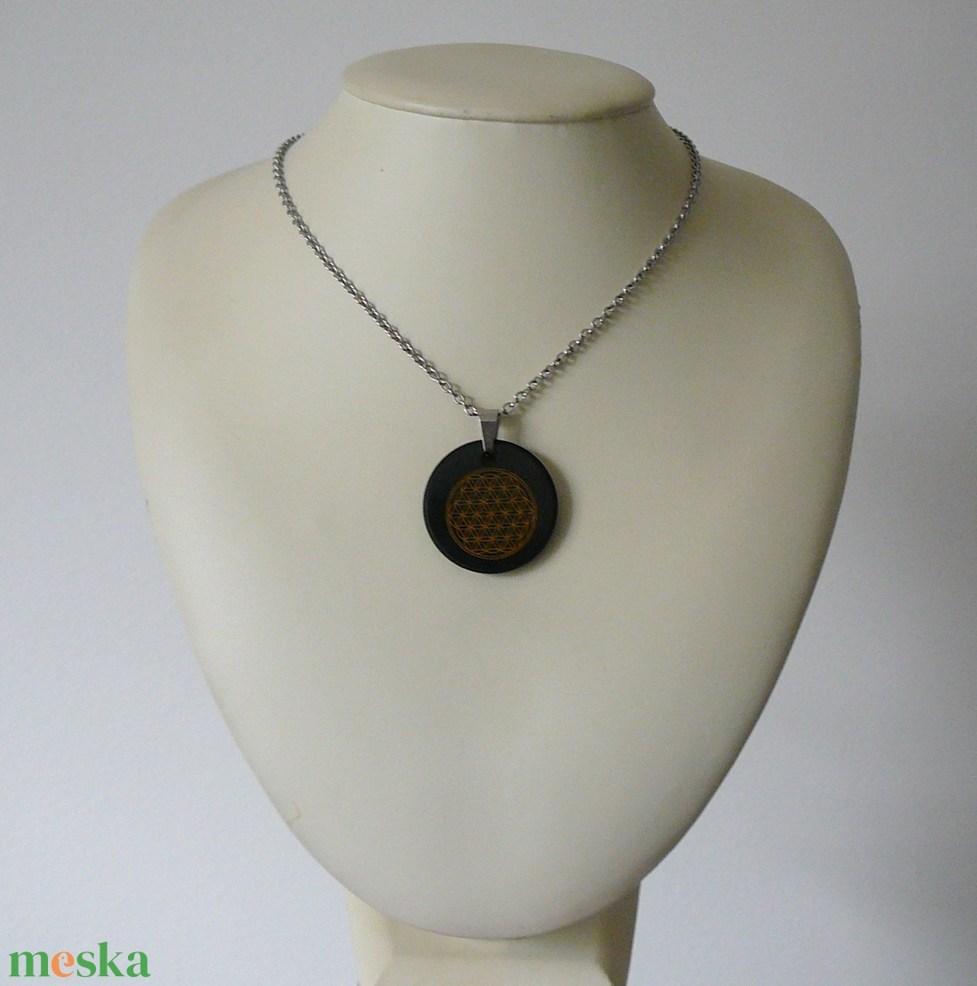 Sungit medálos nyaklánc - Az élet virága - ékszer - nyaklánc - medálos nyaklánc - Meska.hu