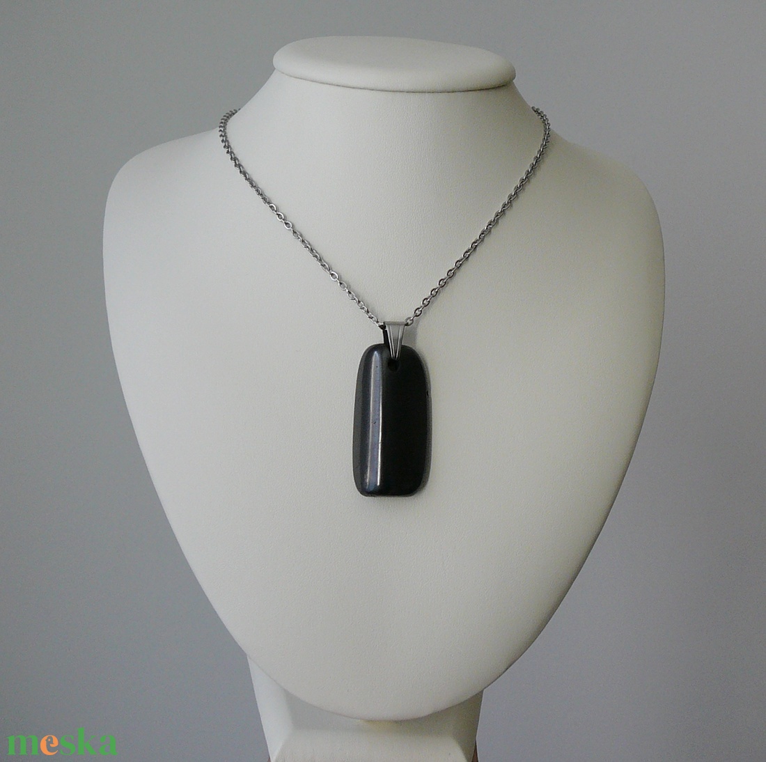 Sungit medálos nyaklánc  - ékszer - nyaklánc - medálos nyaklánc - Meska.hu