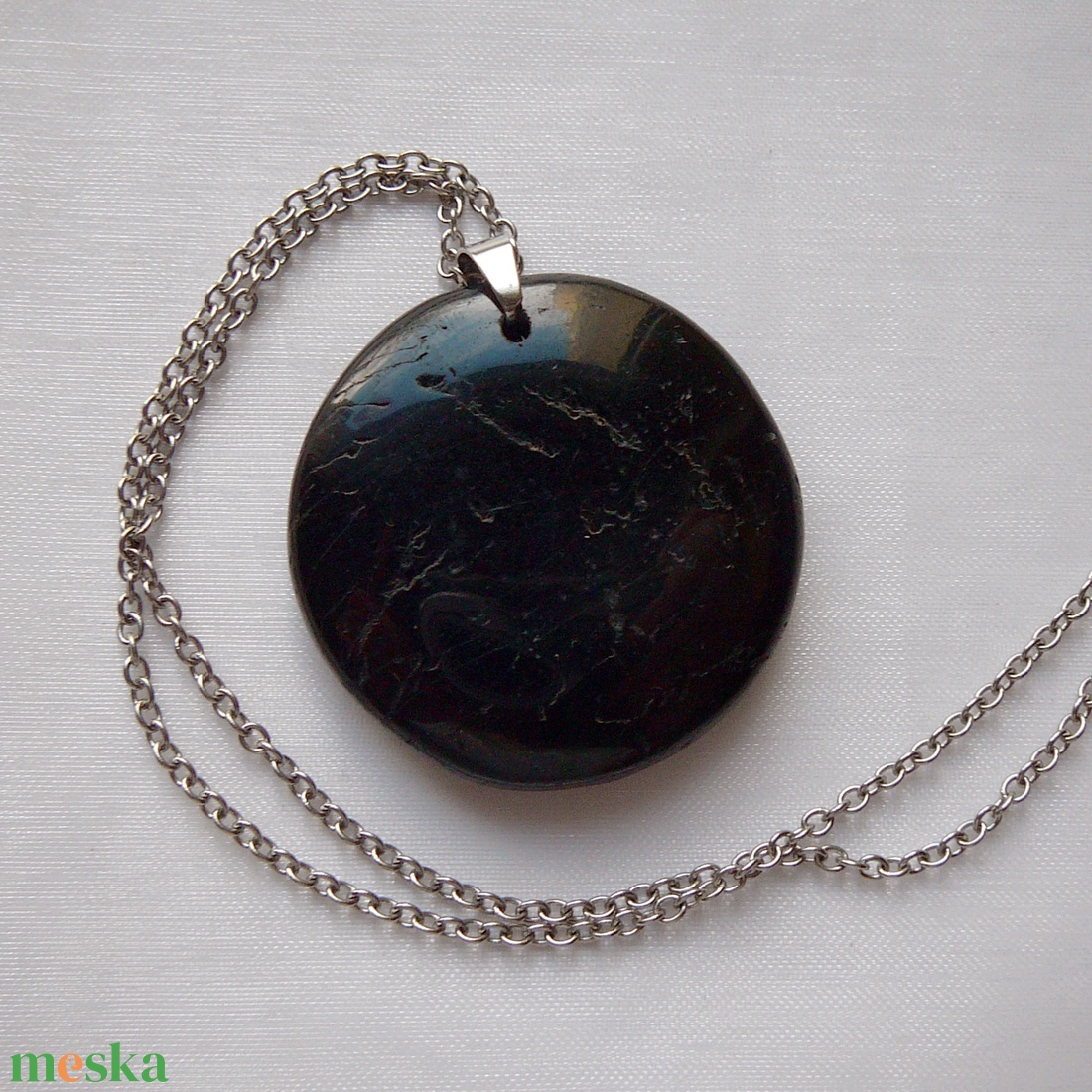 Fekete turmalin medálos nyaklánc - ékszer - nyaklánc - medálos nyaklánc - Meska.hu