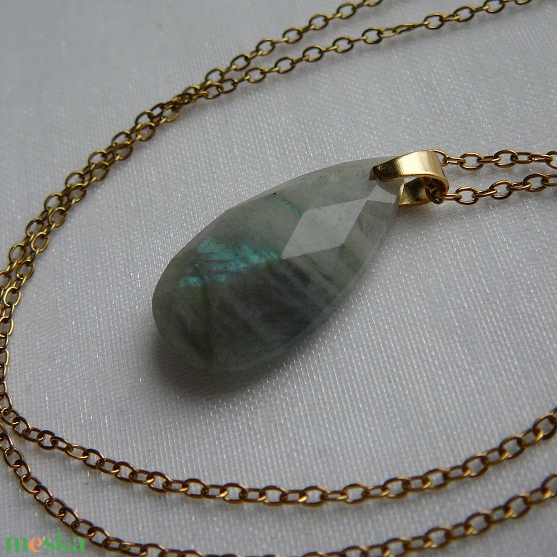Labradorit medálos nyaklánc - ékszer - nyaklánc - medálos nyaklánc - Meska.hu