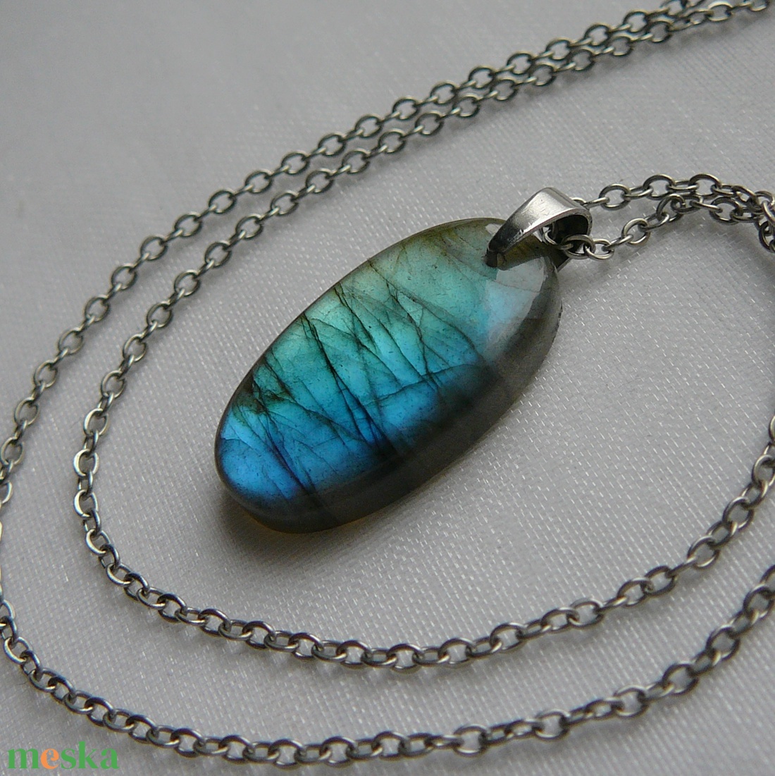 Labradorit medálos nyaklánc - ékszer - nyaklánc - medál - Meska.hu