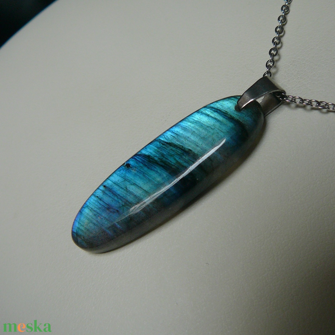 Labradorit medálos nyaklánc - ékszer - nyaklánc - medál - Meska.hu