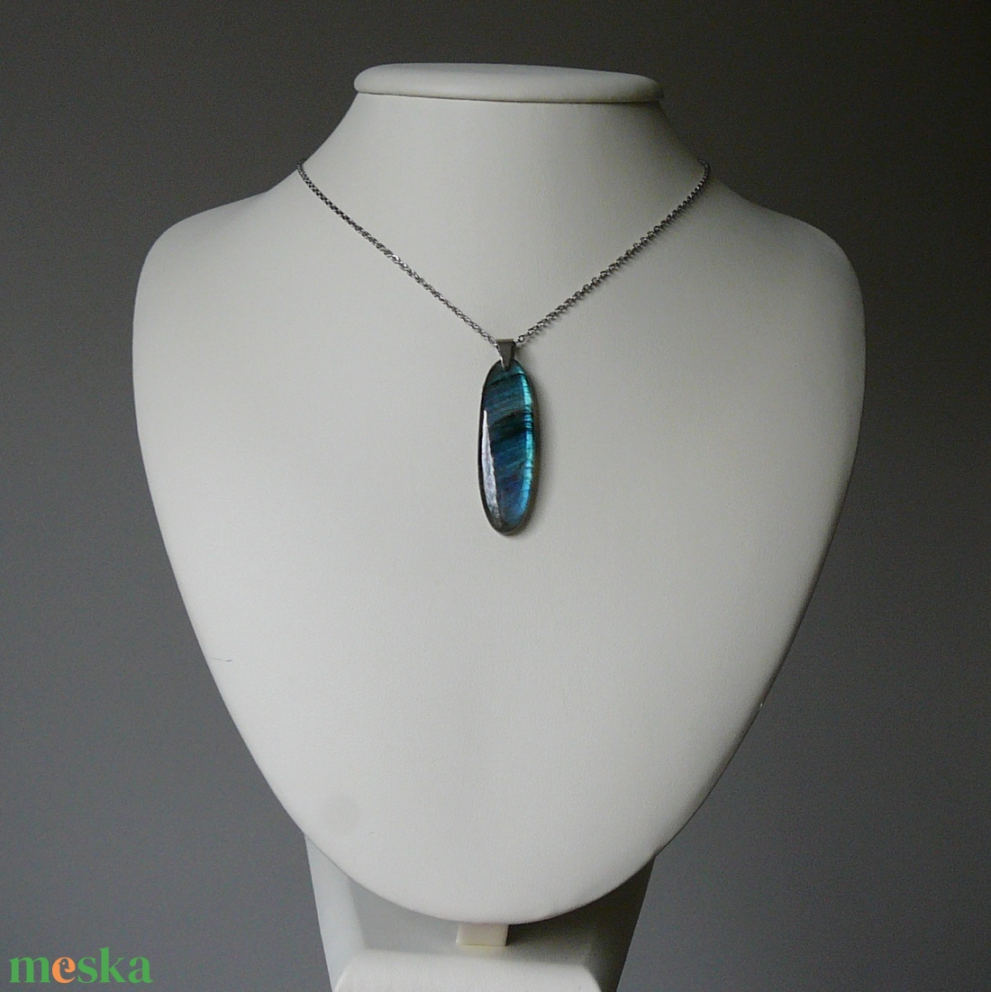 Labradorit medálos nyaklánc - ékszer - nyaklánc - medál - Meska.hu
