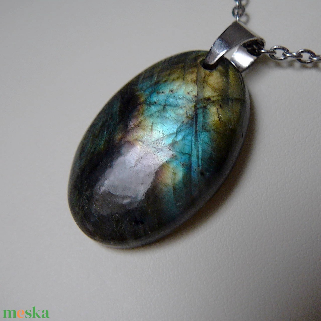 Labradorit medálos nyaklánc - ékszer - nyaklánc - medál - Meska.hu