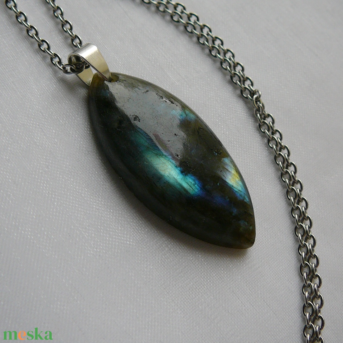 Labradorit medálos nyaklánc - ékszer - nyaklánc - medál - Meska.hu