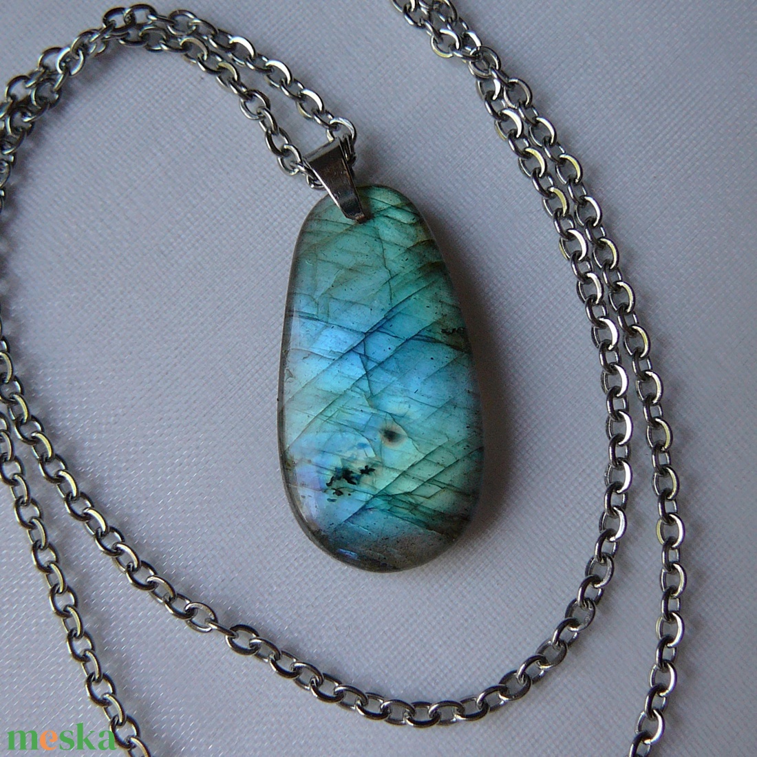 Labradorit medálos nyaklánc - ékszer - nyaklánc - medál - Meska.hu