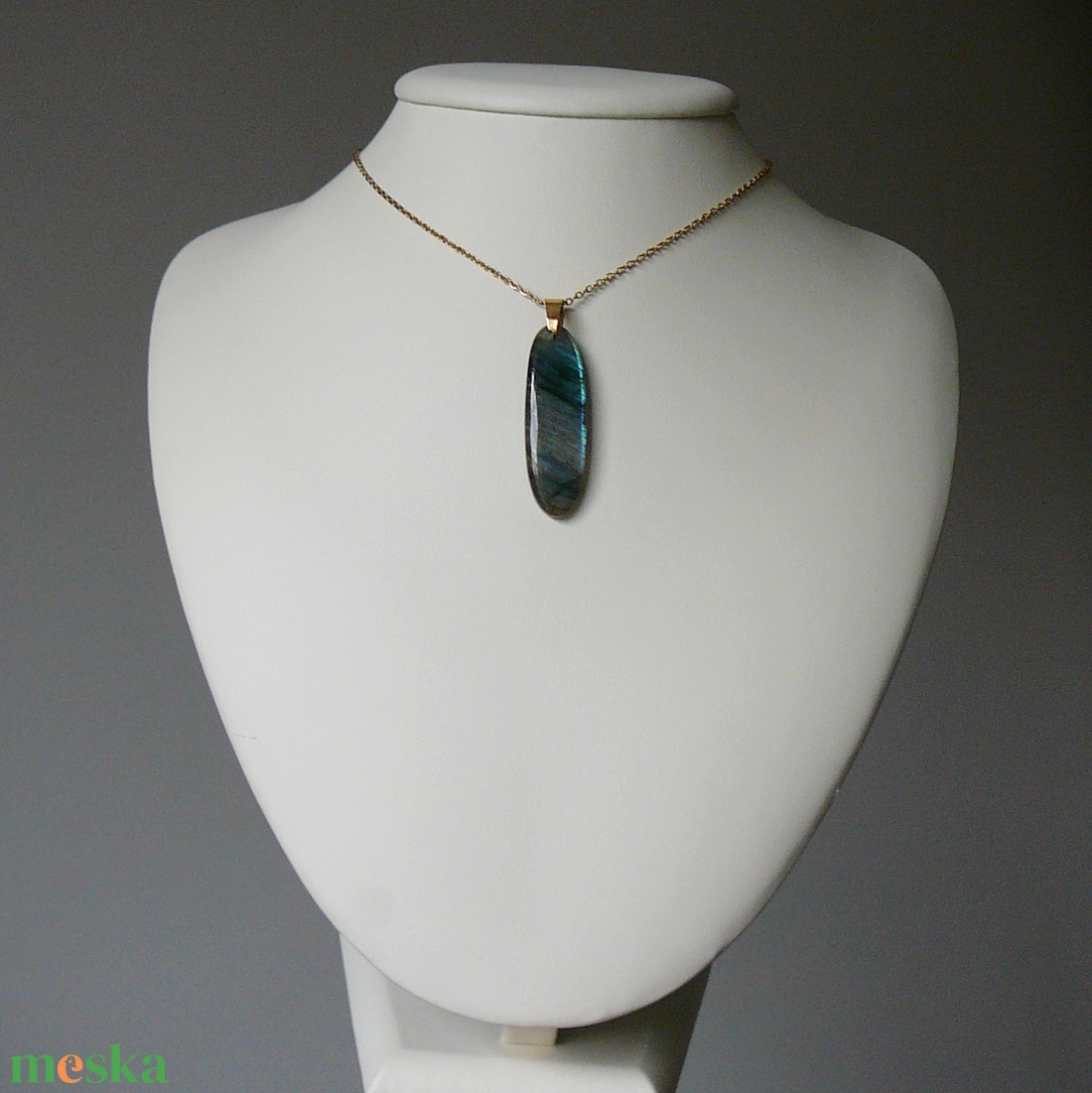 Labradorit medálos nyaklánc - ékszer - nyaklánc - medál - Meska.hu