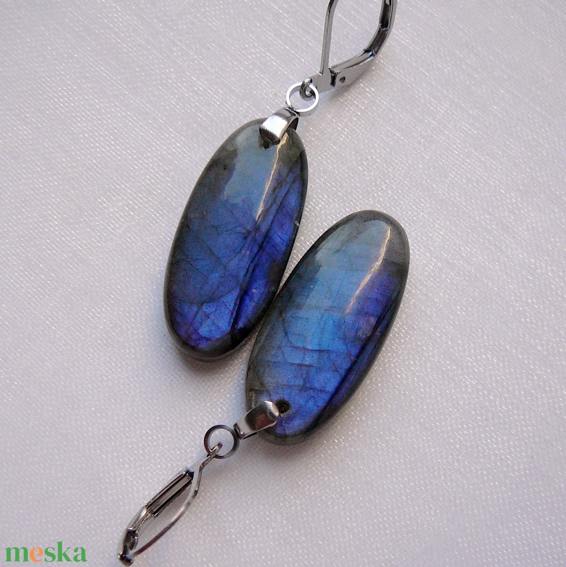 Labradorit fülbevaló - ékszer - fülbevaló - lógó csepp fülbevaló - Meska.hu