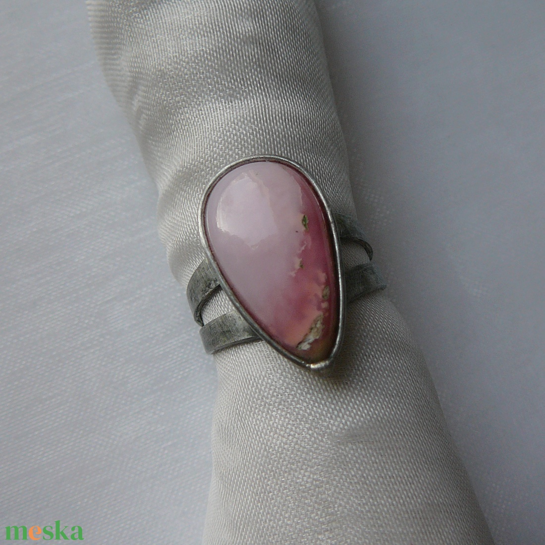Rózsaszín opál gyűrű - ékszer - gyűrű - statement gyűrű - Meska.hu