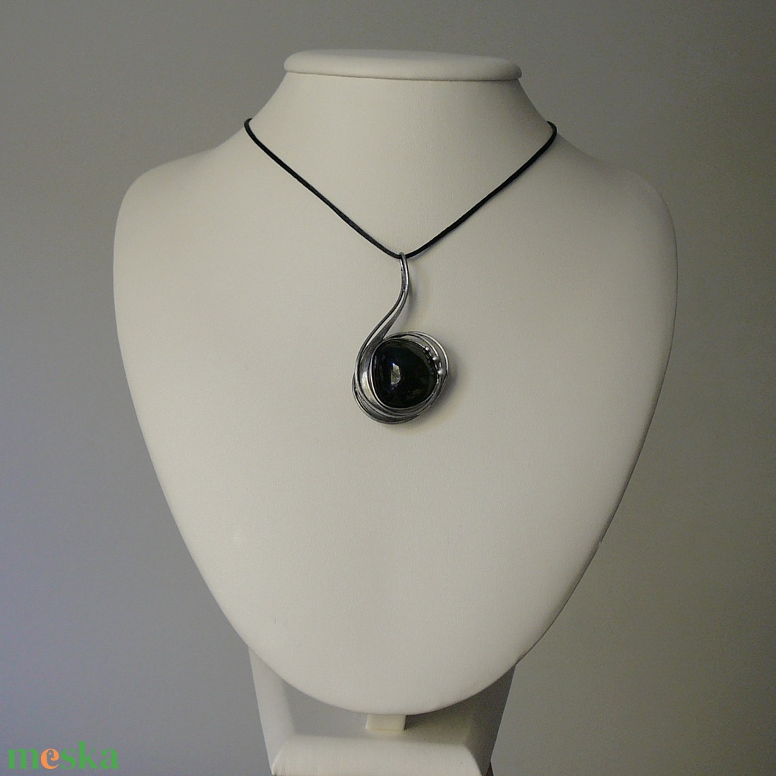 Fekete turmalin medál - ékszer - nyaklánc - medálos nyaklánc - Meska.hu