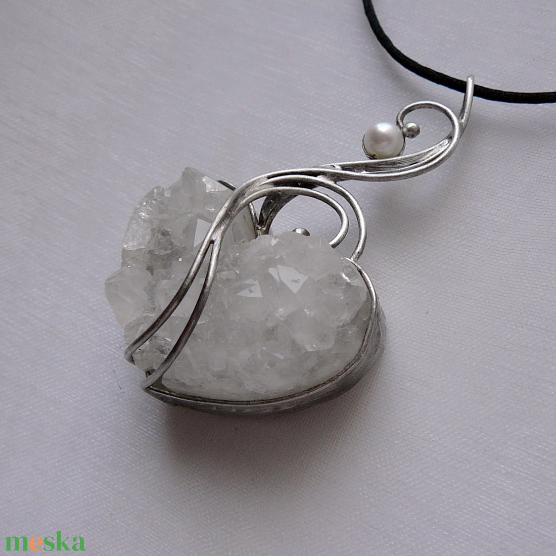 Hegyikristály geóda szív medál - ékszer - nyaklánc - medálos nyaklánc - Meska.hu