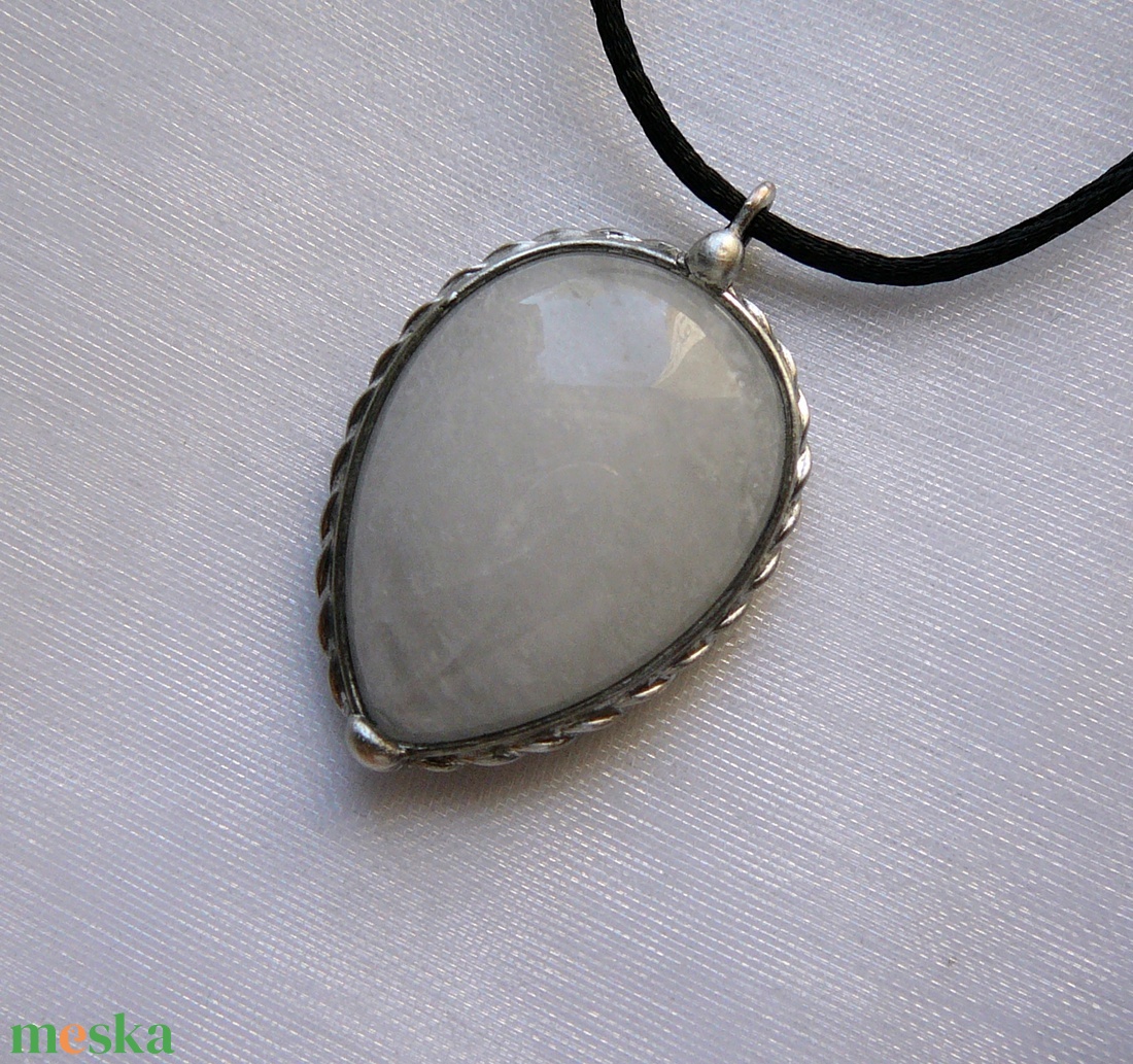 Hegyikristály csepp medál - ékszer - nyaklánc - medálos nyaklánc - Meska.hu