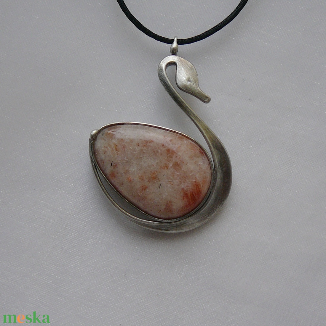 Napkő hattyú medál - ékszer - nyaklánc - medálos nyaklánc - Meska.hu