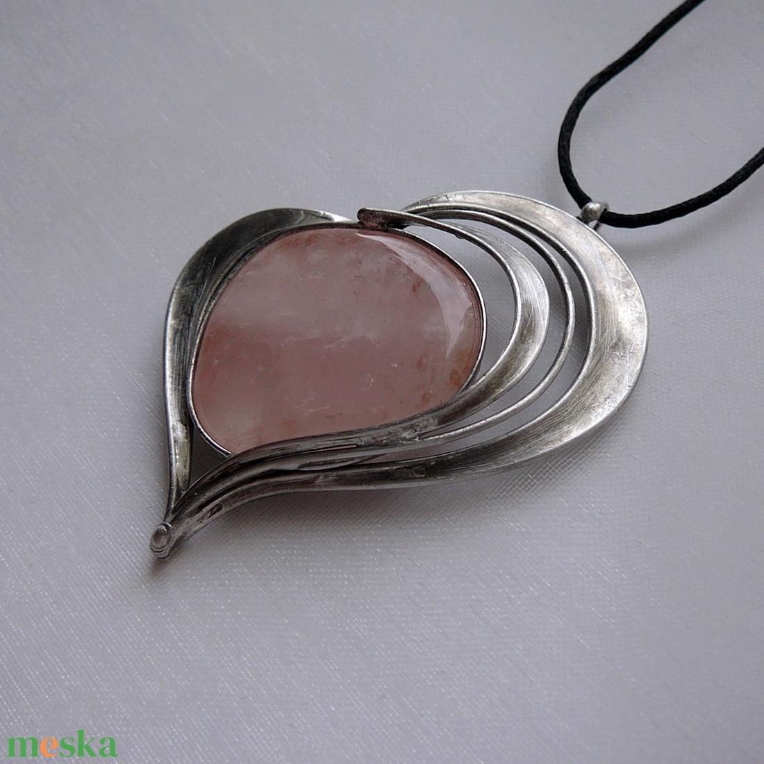 Rózsakvarc szív medál - ékszer - nyaklánc - medálos nyaklánc - Meska.hu