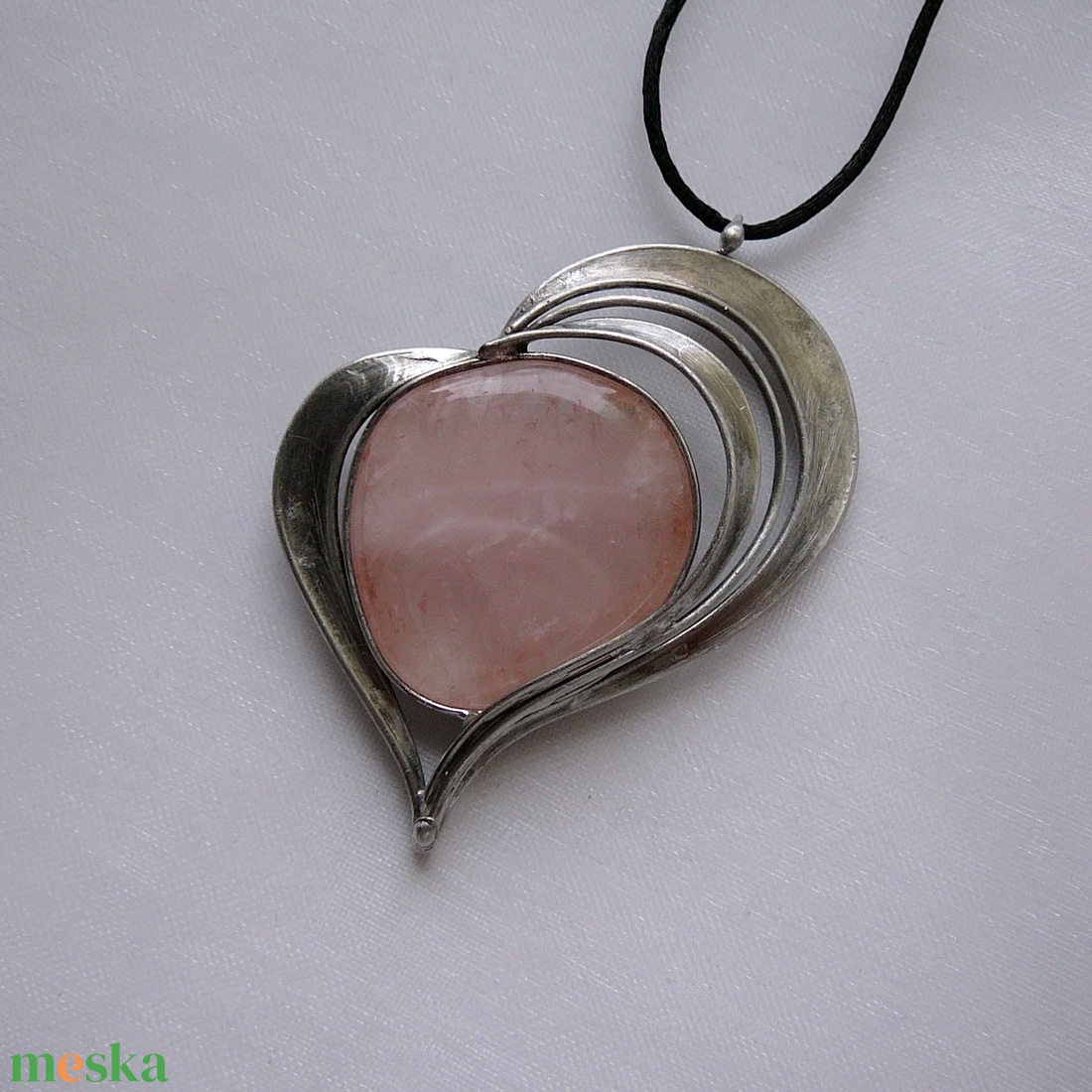 Rózsakvarc szív medál - ékszer - nyaklánc - medálos nyaklánc - Meska.hu