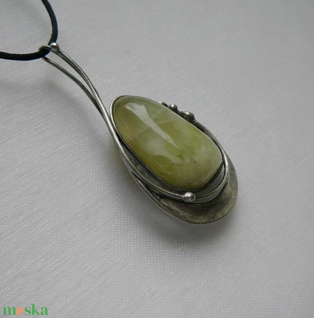 Prehnit medál - ékszer - nyaklánc - medálos nyaklánc - Meska.hu