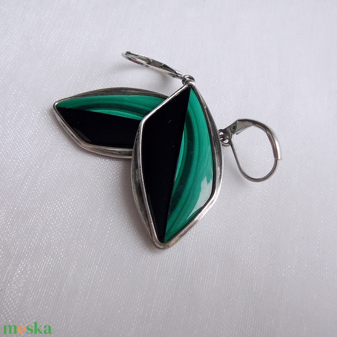 Malachit fülbevaló - ékszer - fülbevaló - lógó fülbevaló - Meska.hu