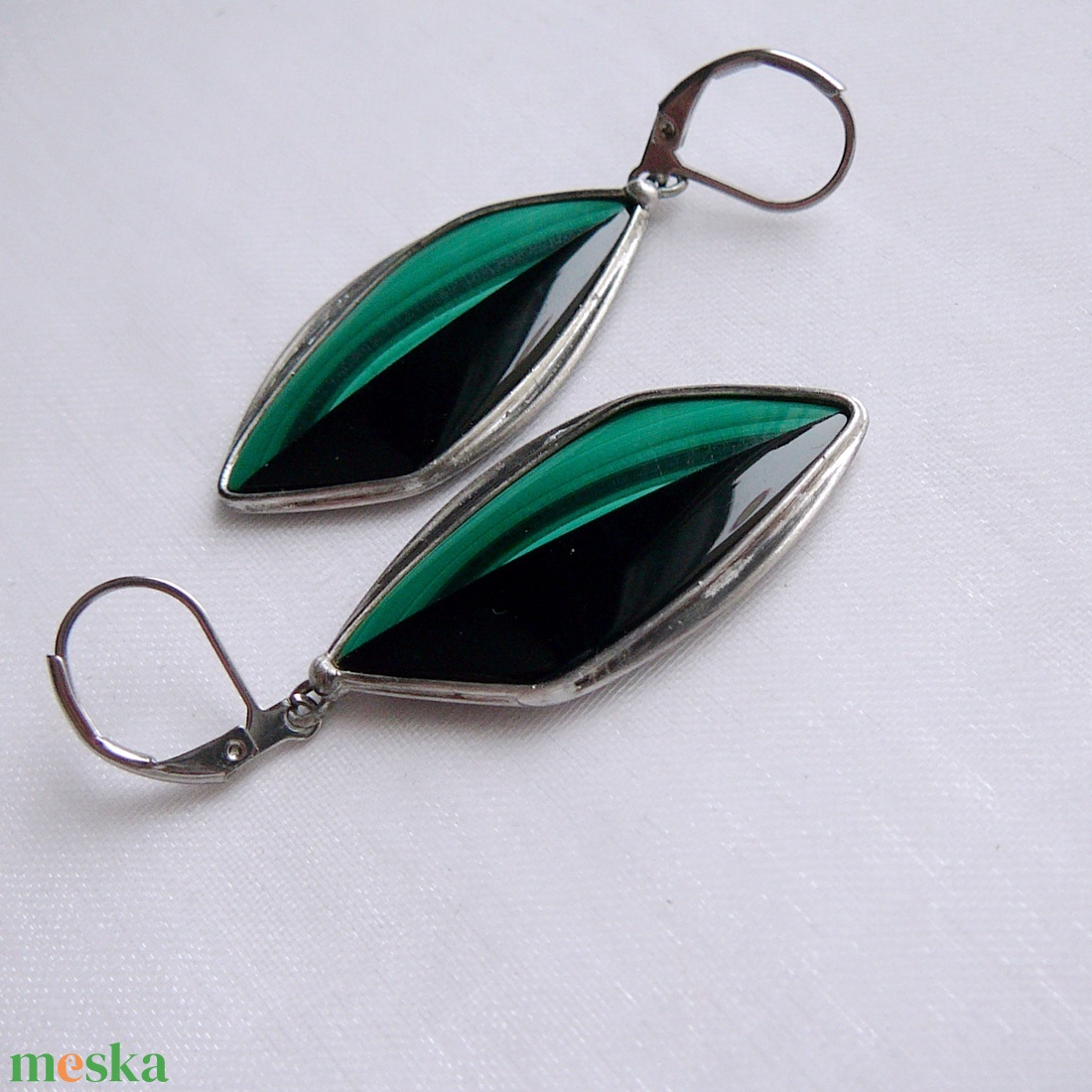 Malachit fülbevaló - ékszer - fülbevaló - lógó fülbevaló - Meska.hu