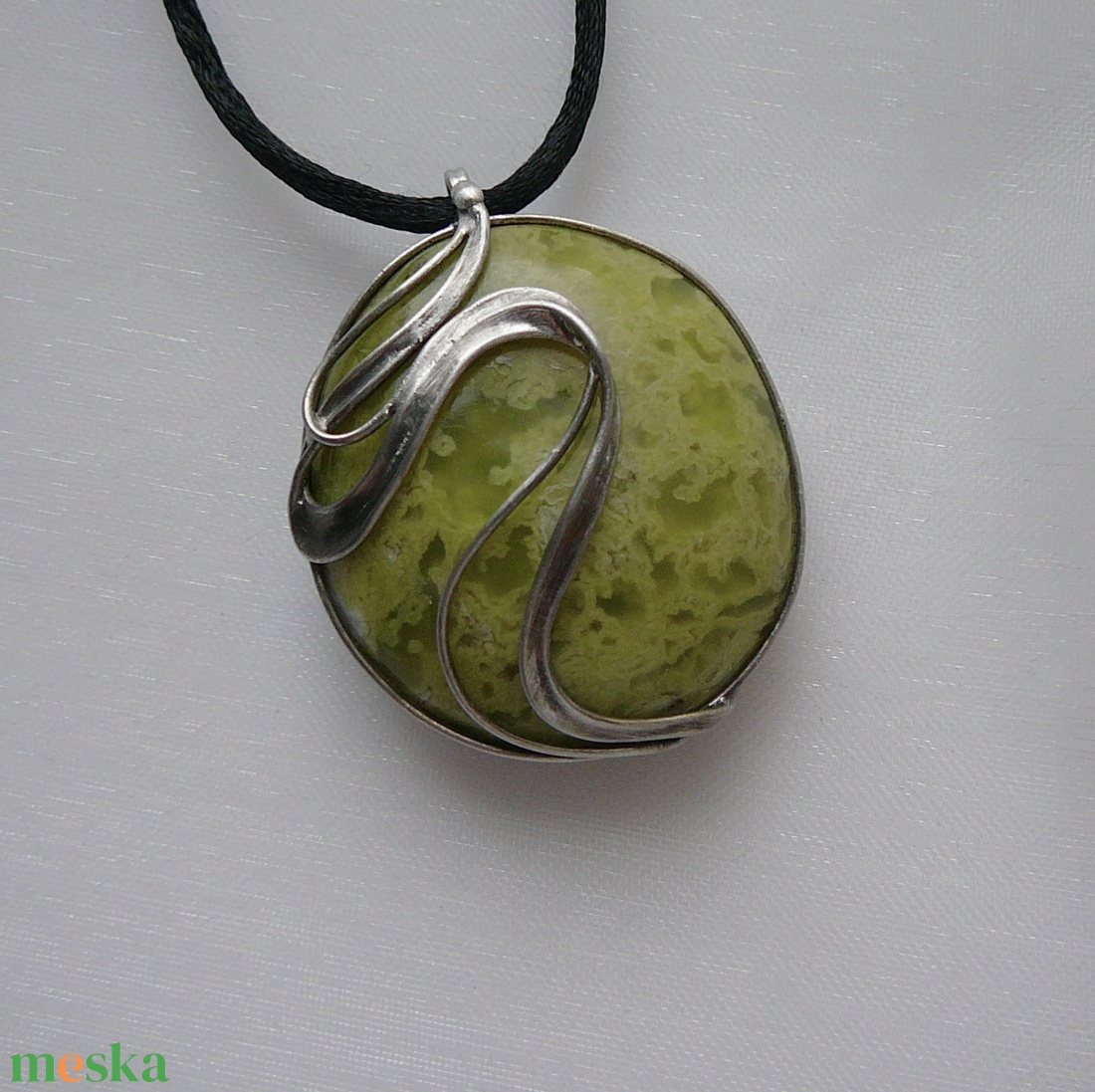 Zöld opál medál - ékszer - nyaklánc - medálos nyaklánc - Meska.hu