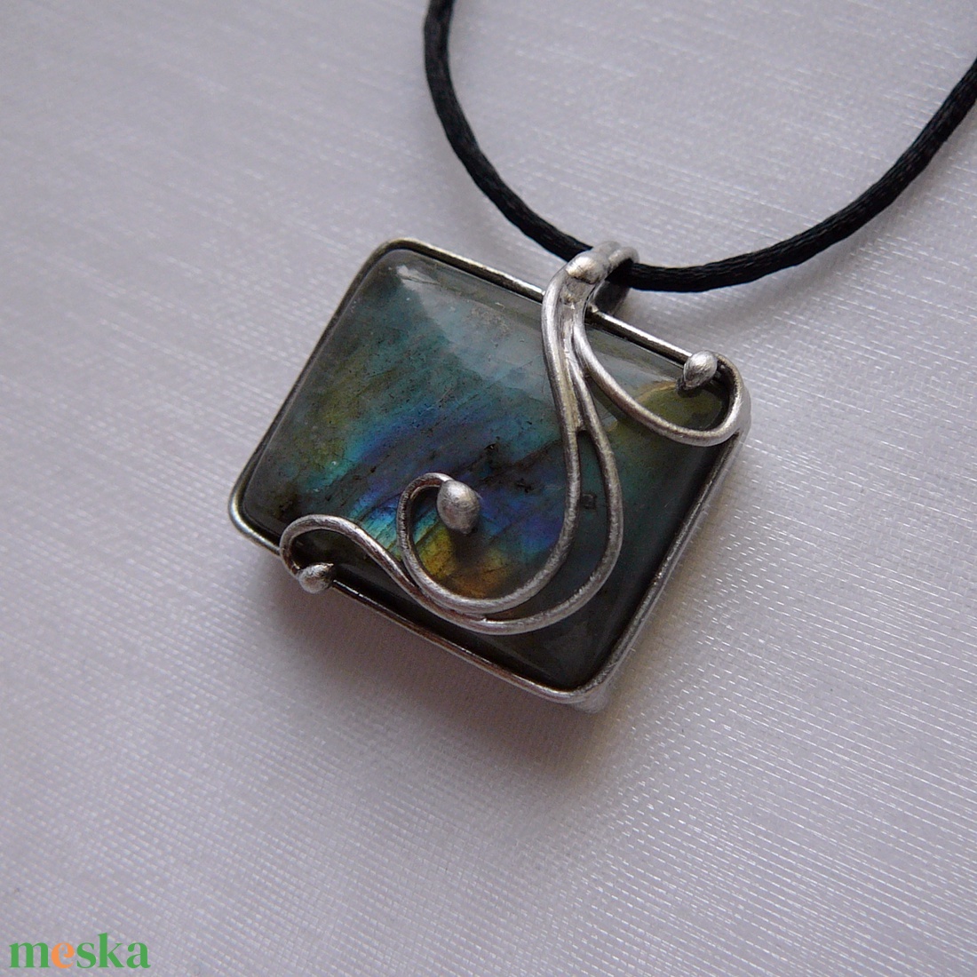 Labradorit medál - ékszer - nyaklánc - medál - Meska.hu