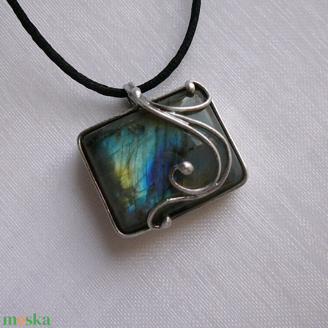Labradorit medál - ékszer - nyaklánc - medál - Meska.hu