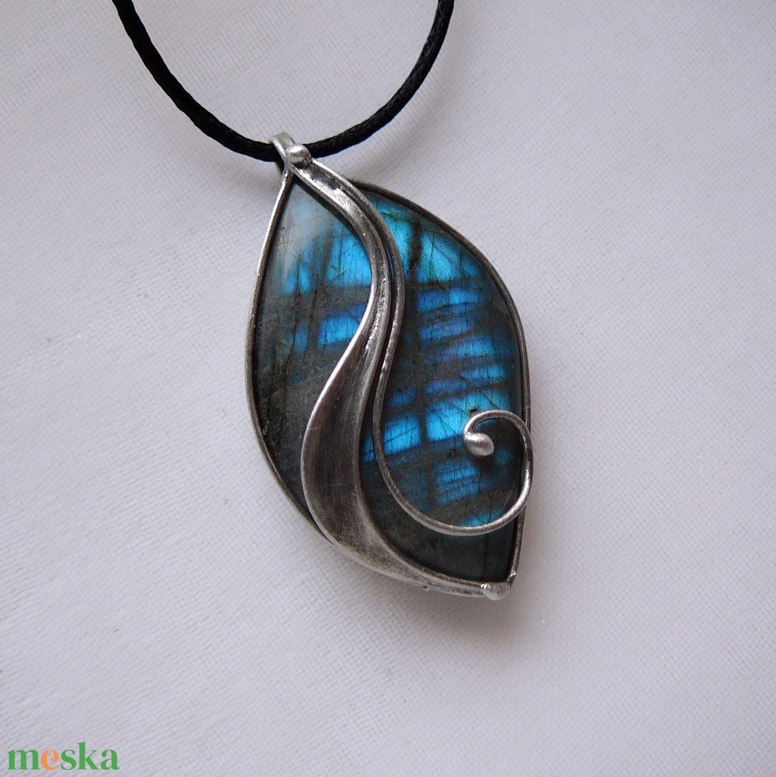 Labradorit medál - ékszer - nyaklánc - medál - Meska.hu