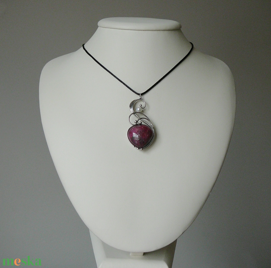 Rubin medál - ékszer - nyaklánc - medálos nyaklánc - Meska.hu