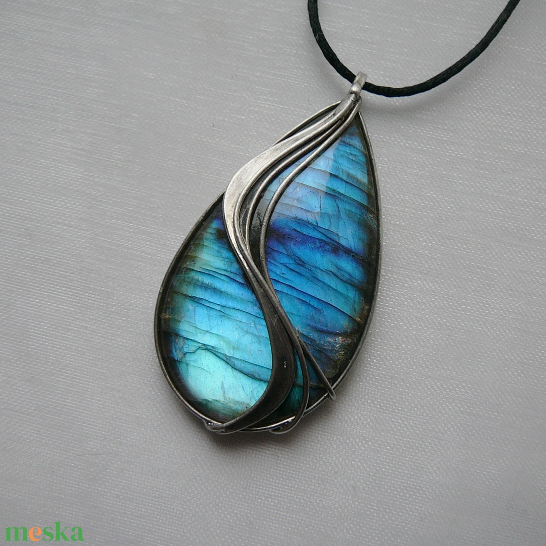 Labradorit medál - ékszer - nyaklánc - medál - Meska.hu