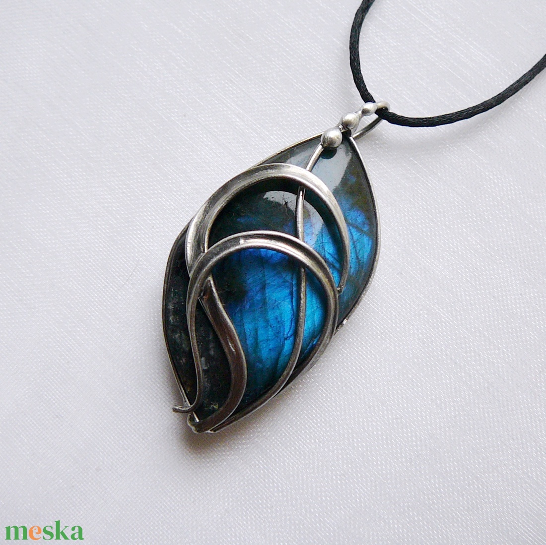 Labradorit medál - ékszer - nyaklánc - medál - Meska.hu