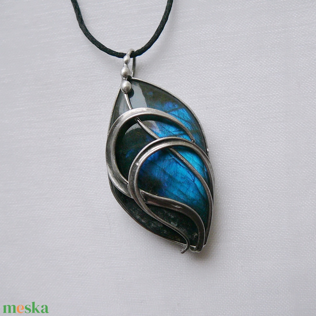 Labradorit medál - ékszer - nyaklánc - medál - Meska.hu