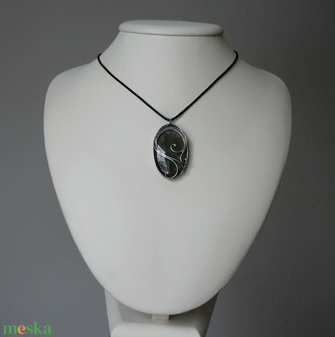 Labradorit medál - ékszer - nyaklánc - medál - Meska.hu