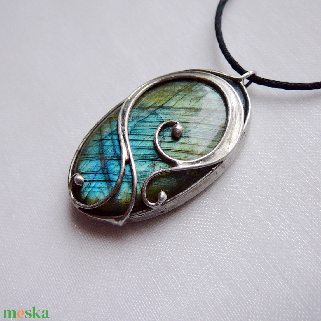 Labradorit medál - ékszer - nyaklánc - medál - Meska.hu