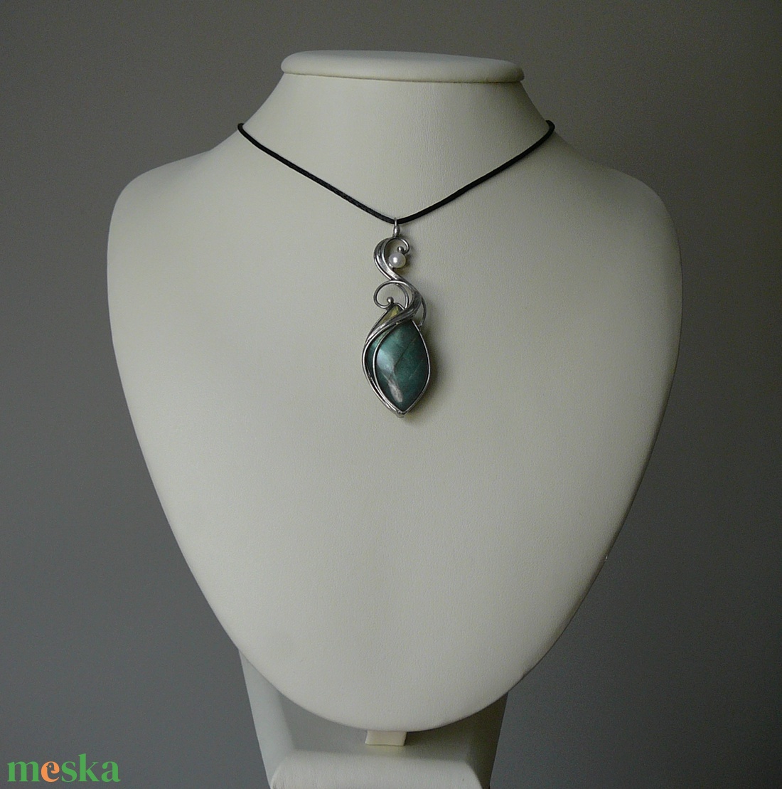 Labradorit medál - ékszer - nyaklánc - medál - Meska.hu