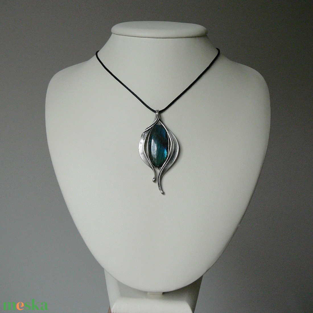 Labradorit medál - ékszer - nyaklánc - medál - Meska.hu