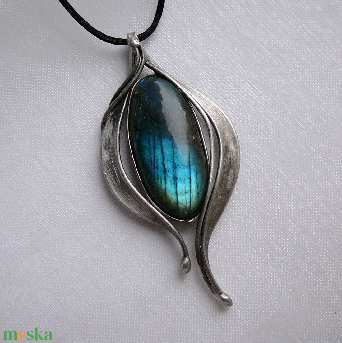 Labradorit medál - ékszer - nyaklánc - medál - Meska.hu