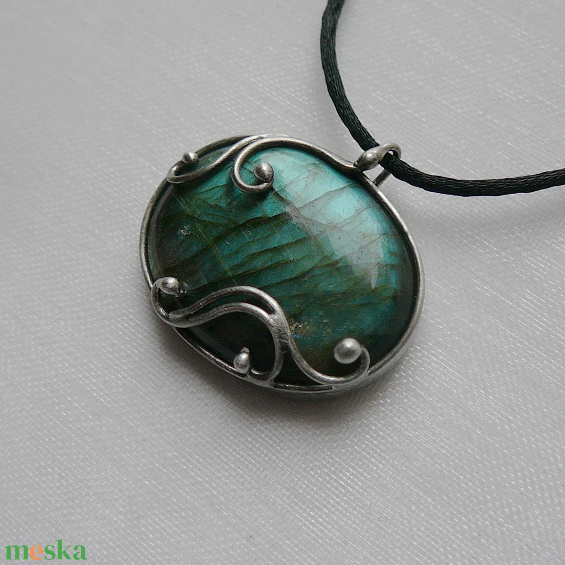 Labradorit medál - ékszer - nyaklánc - medál - Meska.hu