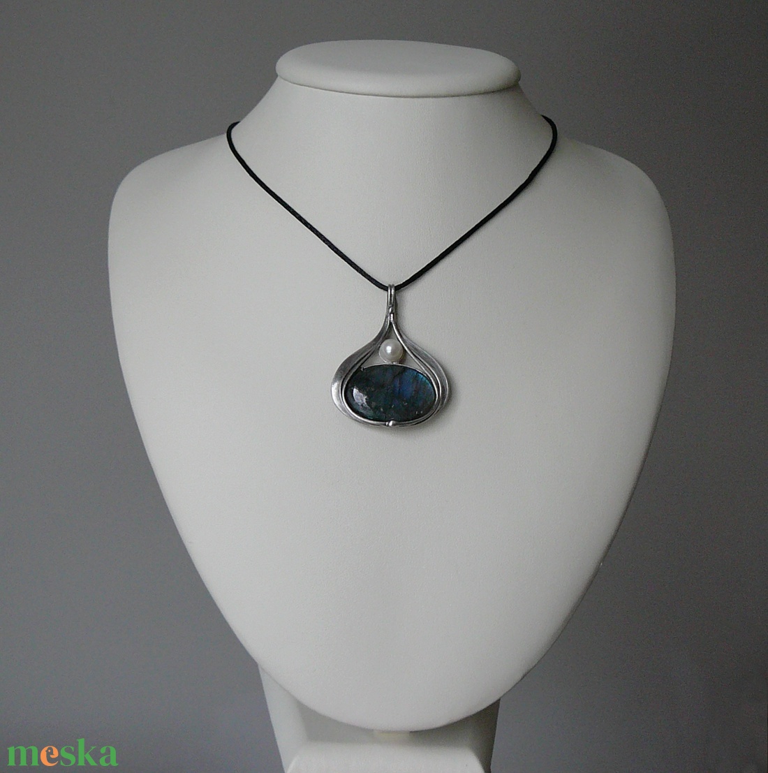 Labradorit medál - ékszer - nyaklánc - medál - Meska.hu