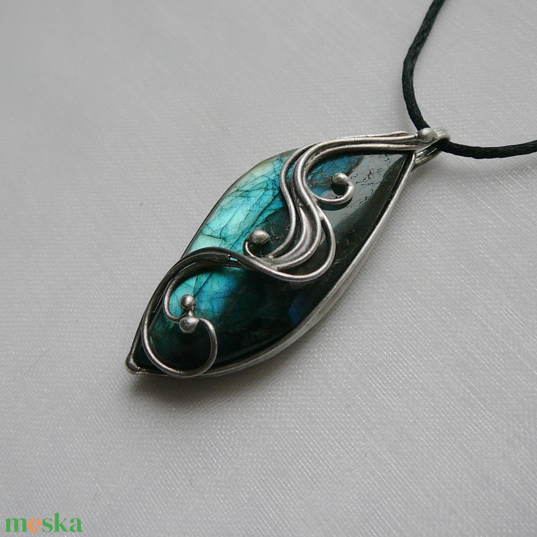 Labradorit medál - ékszer - nyaklánc - medál - Meska.hu